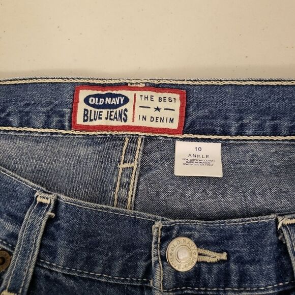 Old Navy jeans "The Best In Denim"  10 Pre-owned - Picture 3 of 3